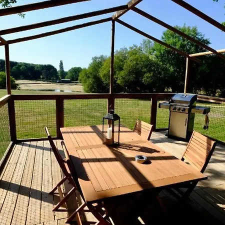 Les De Lara Σαλέ Ménesplet