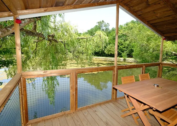 Les De Lara * Menesplet